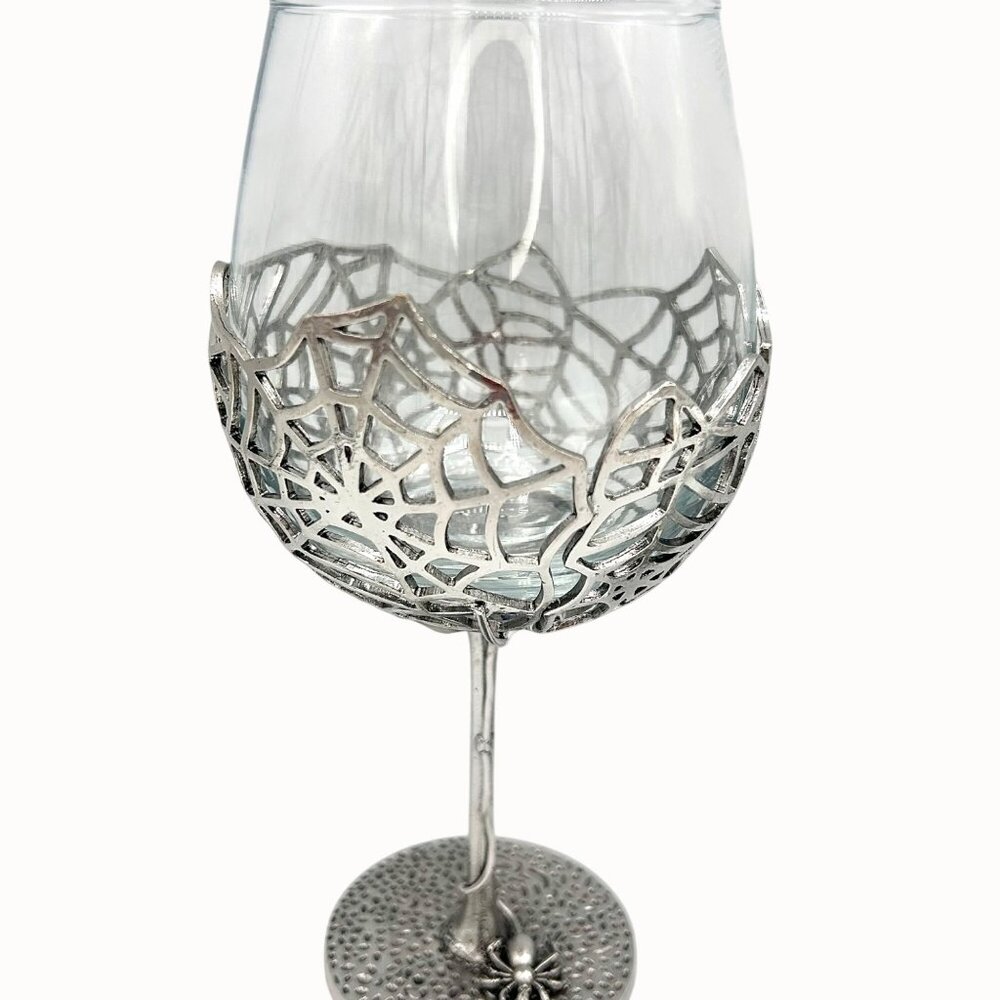 NEW TMD SILVER METAL SPIDERWEB STEMMED WINE & WHISKEY GLASS SET GOTHIC HALLOWEEN - Picture 3 of 5